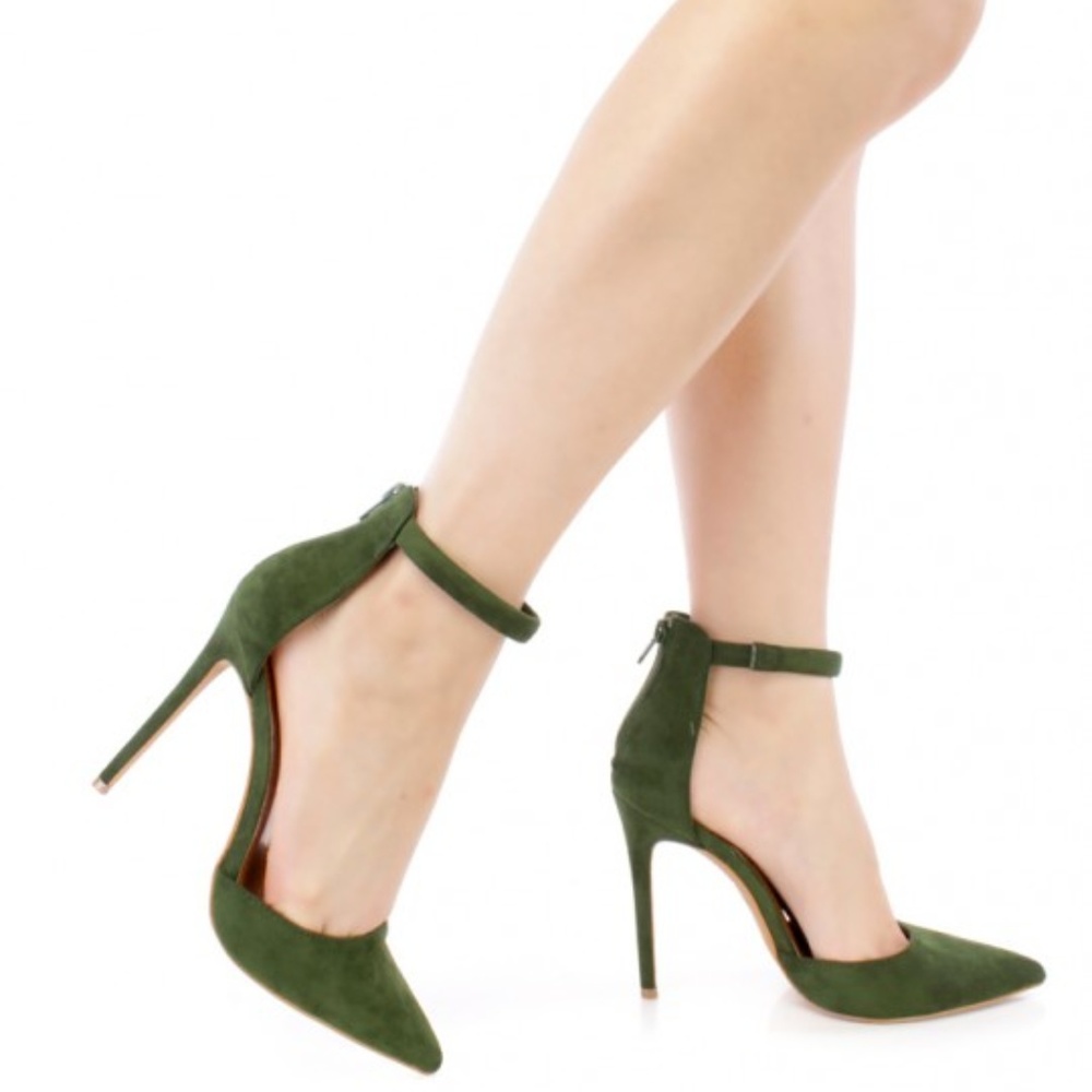 Shoe Republic LA Hunter Green Carly Pointed Toe